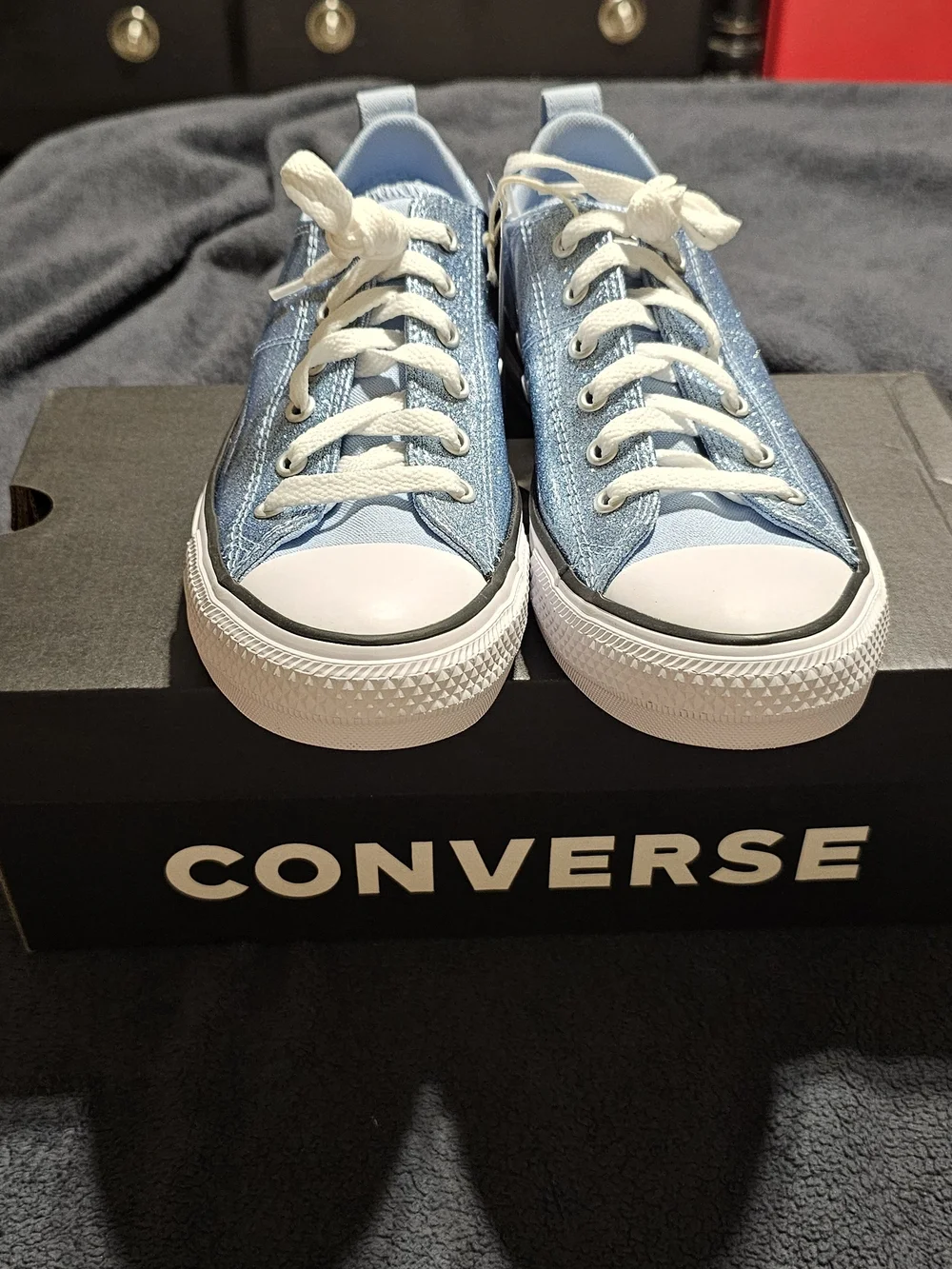 Converse Low Top Sneakers in Light Blue